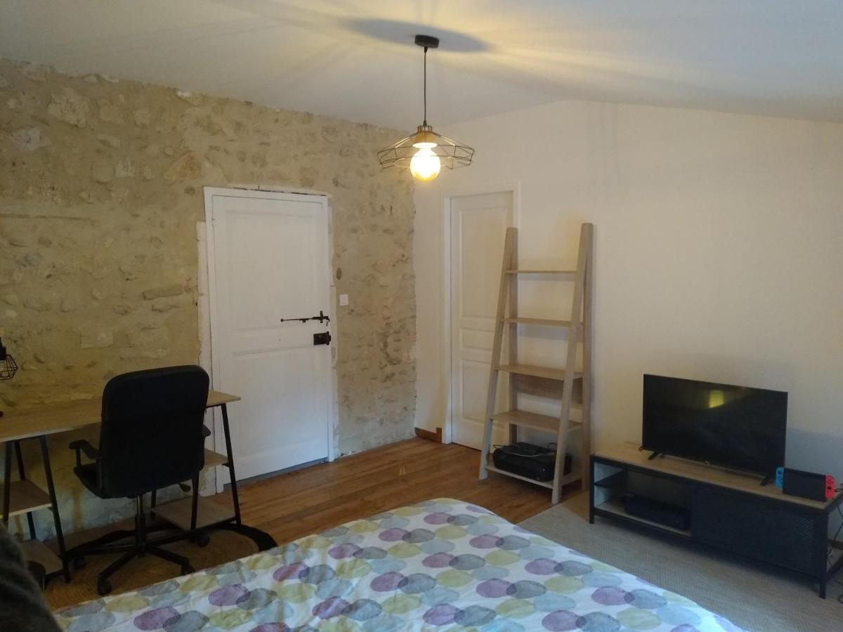 Chambre Privee - Pierrelatte Ngoại thất bức ảnh
